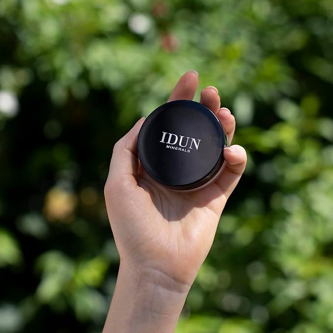 Mineral Powder Foundation - Longwear, Lightweight, Smooth Powder Formula - Blurring, Skin-Perfecting Finish - Vegan and Cruelty Free Formula - 019 Sigrid - 0.25 oz-VeraVaultWomen