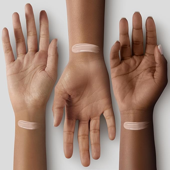 MAC 'Studio Fix' Fluid Foundation SPF 15 #NW10-VeraVaultWomen