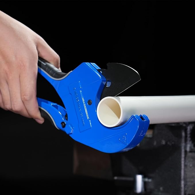 PVC Pipe Cutter, Up to 2-1/2", Ratchet Pipe Cutter Heavy-Duty, Pex Cutting Tool for Cutting PEX, PVC, PPR Plastic Hoses and Plumbing Pipe with Deburring Tool