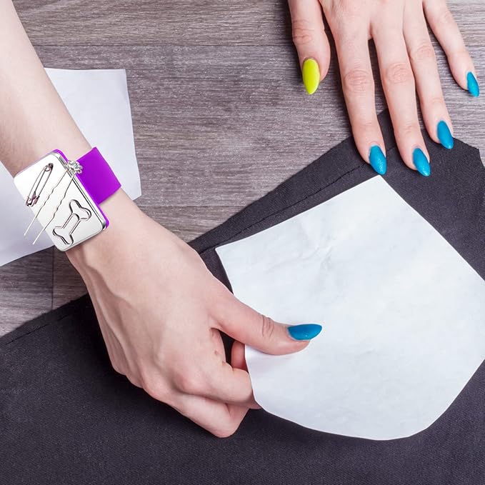 WILLBOND Magnetic Sewing Pincushion Wristband, 2 Pieces, with Flannelette Bag, Silicone Bracelet, Rose Red, Purple