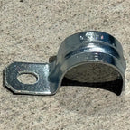 1-Inch One-Hole Conduit Strap | Steel Clamp for Rigid/IMC - Sandbaggy (1 inch, 400, Count)