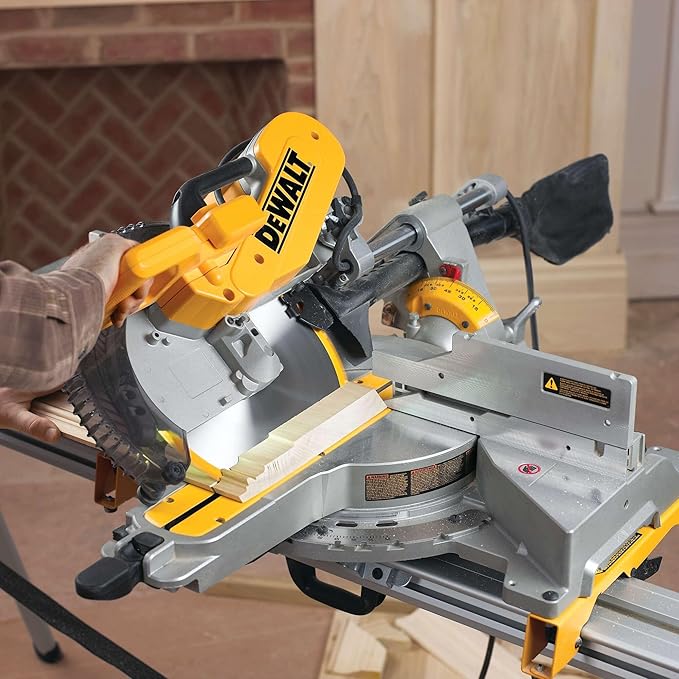 DEWALT Double Bevel Sliding Miter Saw, 12-inch, Compound (DWS780)