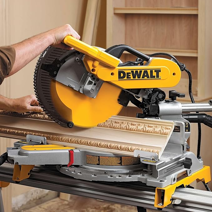 DEWALT Double Bevel Sliding Miter Saw, 12-inch, Compound (DWS780)